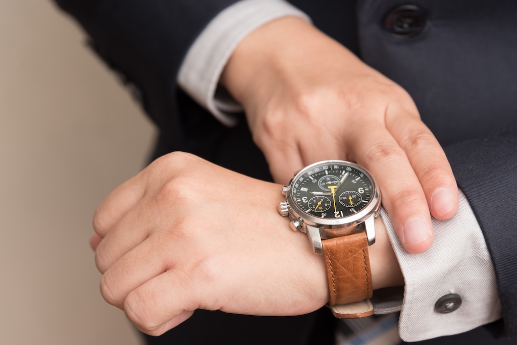 A Man’s Guide to Watches: Movements, Complications, and How to Buy Your First Serious Piece Without Getting Burned