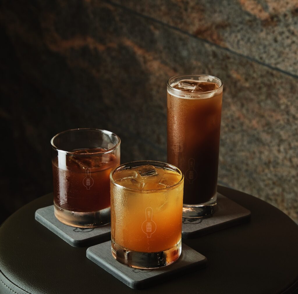 Draft Land HK has opened its first Kowloon outpost in Tsim Sha Tsui, teaming up with nodi coffee for a day-to-night café-cocktail bar experience.