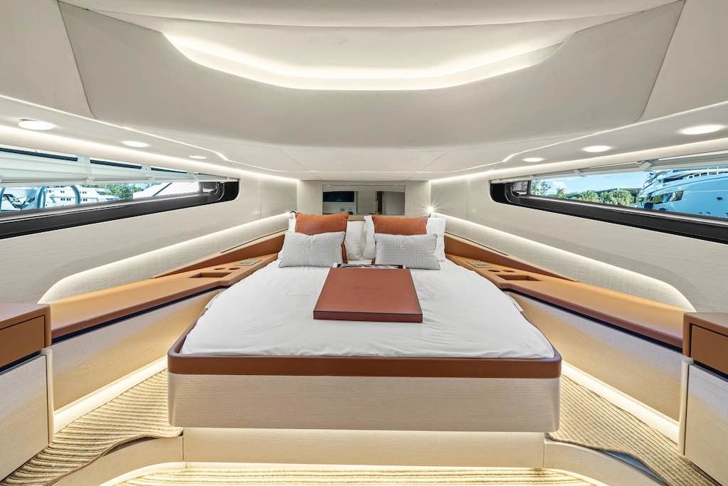 If you're looking for a speedy little sea steed, you might want to take a look at something sensational coming out of Miami. 