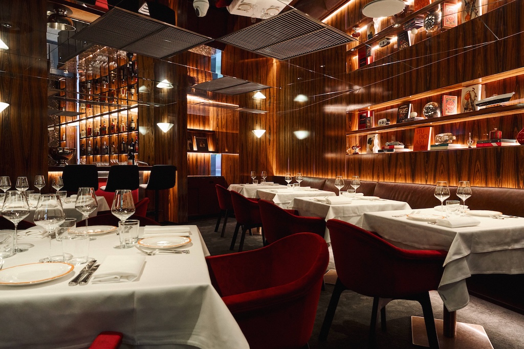 Central's new Italian address, Il Presidente turns aperitivo hour into theatre, plates unapologetic classics with real portions, and proves that nostalgia, done properly, can taste devastatingly good.