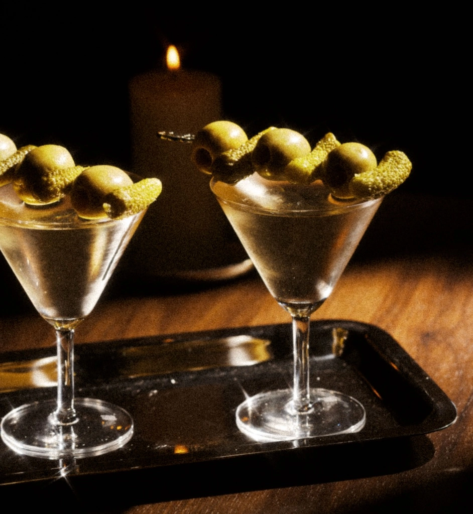 The Bar Leone team has taken over Rosewood Hong Kong’s old XX space. Here’s how Bar Camillo looks, how the menu works, and what to order.