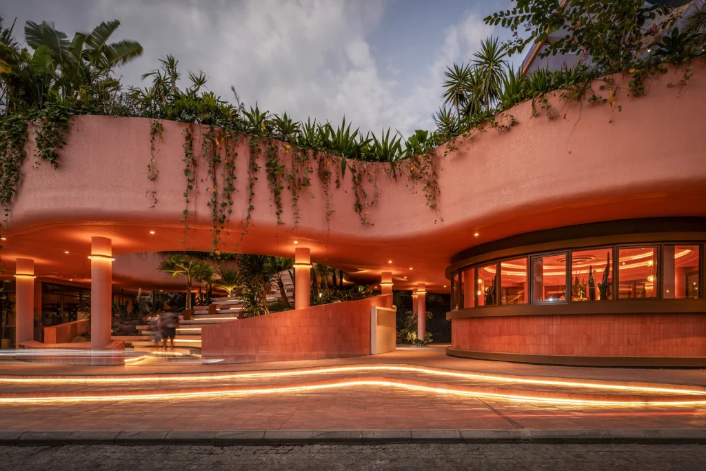 Beach clubs on foot, a rooftop pool made for sundowners and villas big enough for the whole crew. Here's how to do Canggu properly in four days.